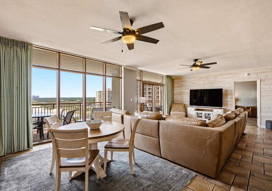 North Beach Resort 1003 | Living Room and Dining Area