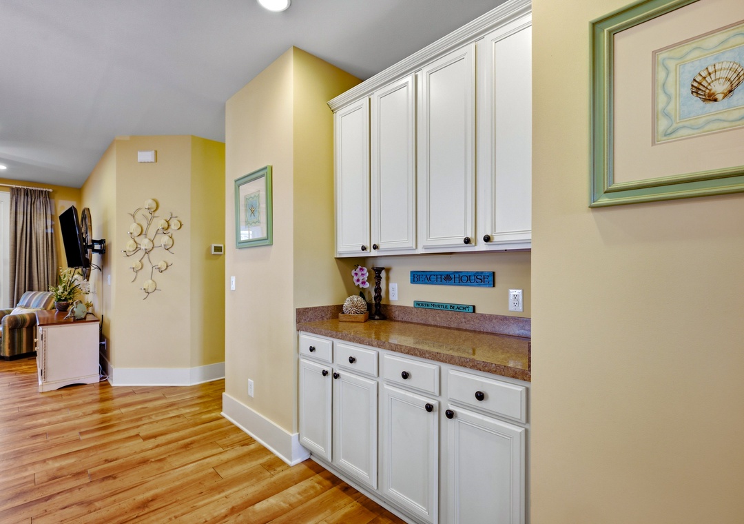 624 Ratoon Lane - Kitchen