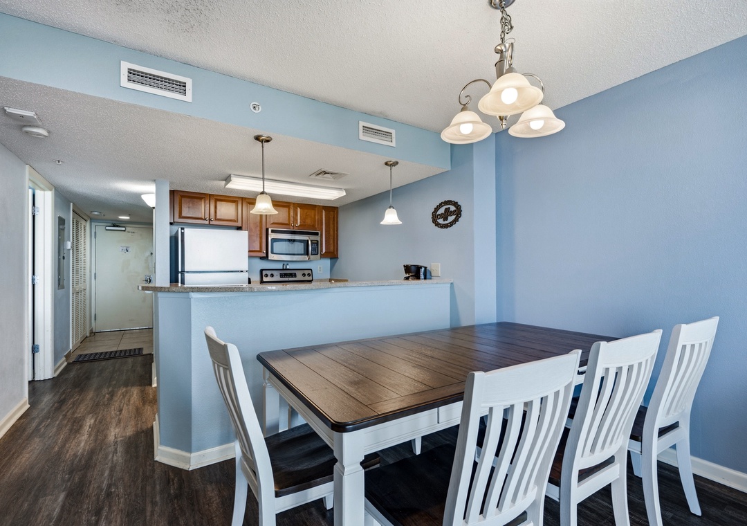Dunes Village 452 - Dining Area