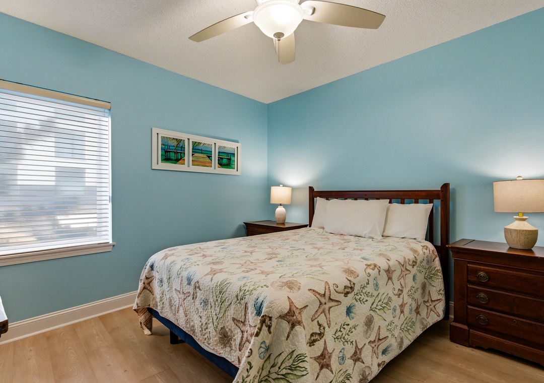 Guest Bedroom with Queen Bed