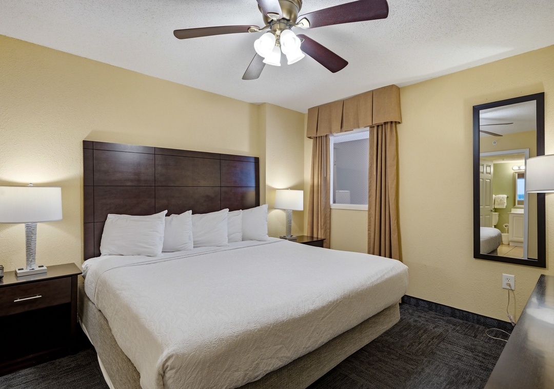 Grand Atlantic 1205 - Primary Bedroom