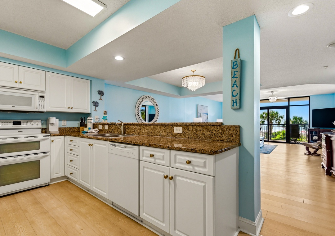 Fully Stocked Kitchen