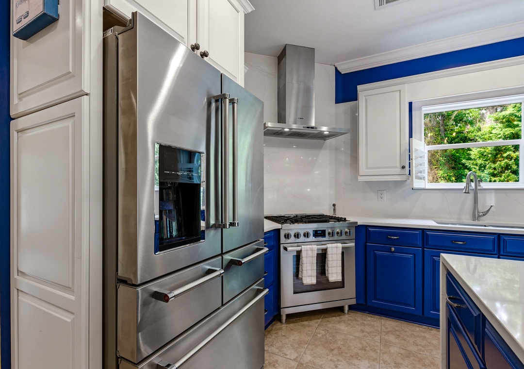 Regal Palms - Kitchen