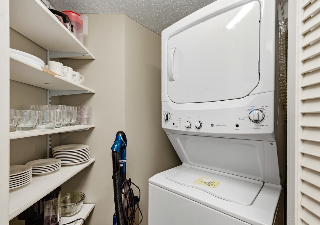 Pantry with washer and dryer