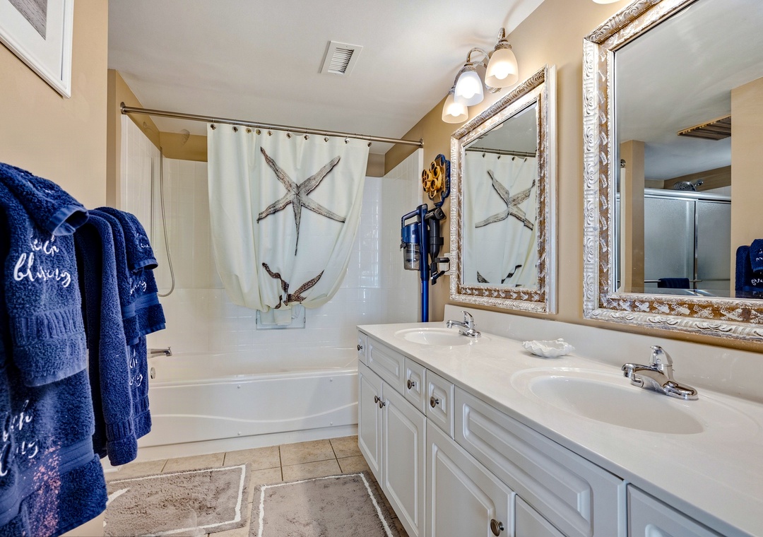 Crescent Key 610 