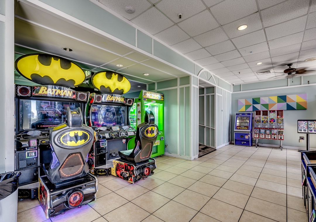 Beach Colony Resort - Game Room