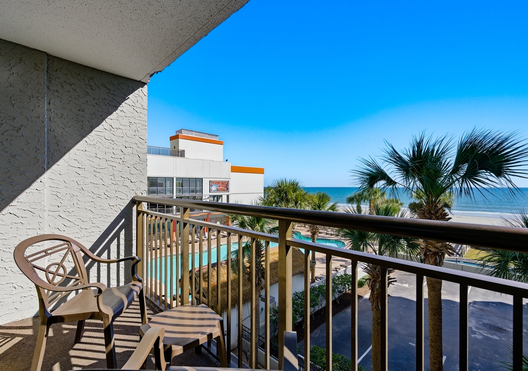 Grande Cayman 357 balcony