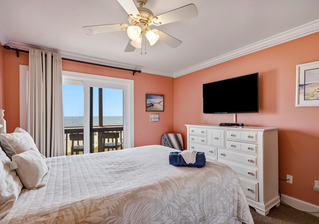 Tilghman Beach Unit 227 | Primary Bedroom
