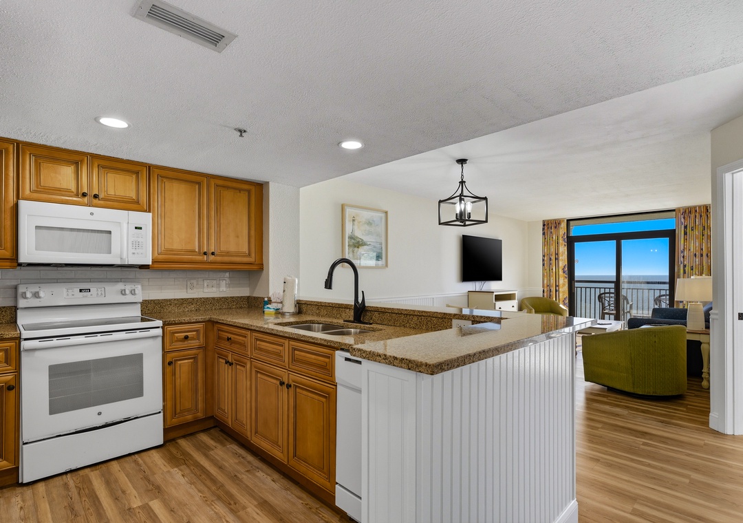 Ocean Reef Resort 818 | Photo 8