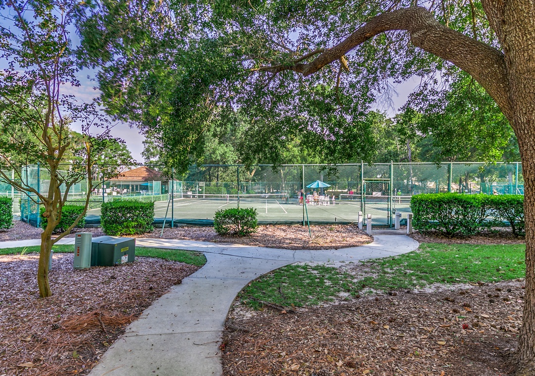 Ocean Creek Tower South grounds