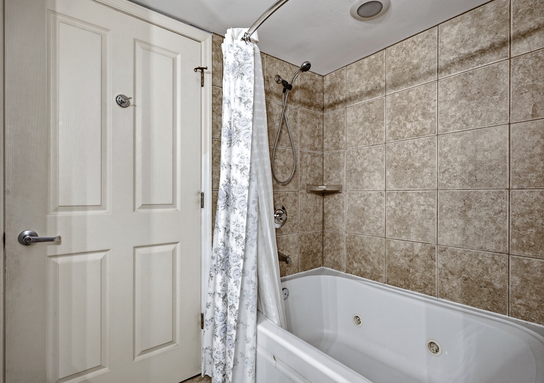 Dunes Village 452 - Primary Bath