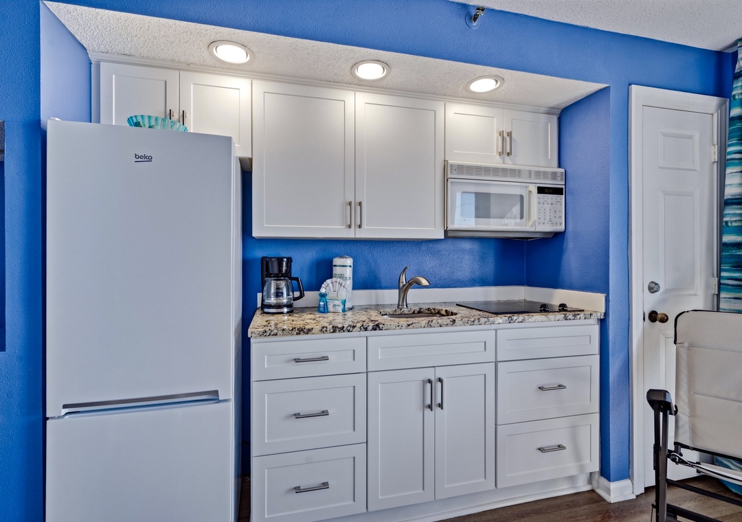 Beach Colony 309 - Kitchen
