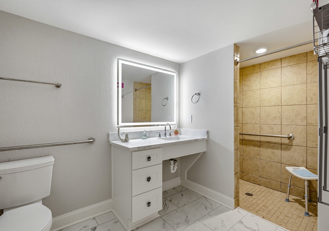 Bay View Resort 506 - Full Bath
