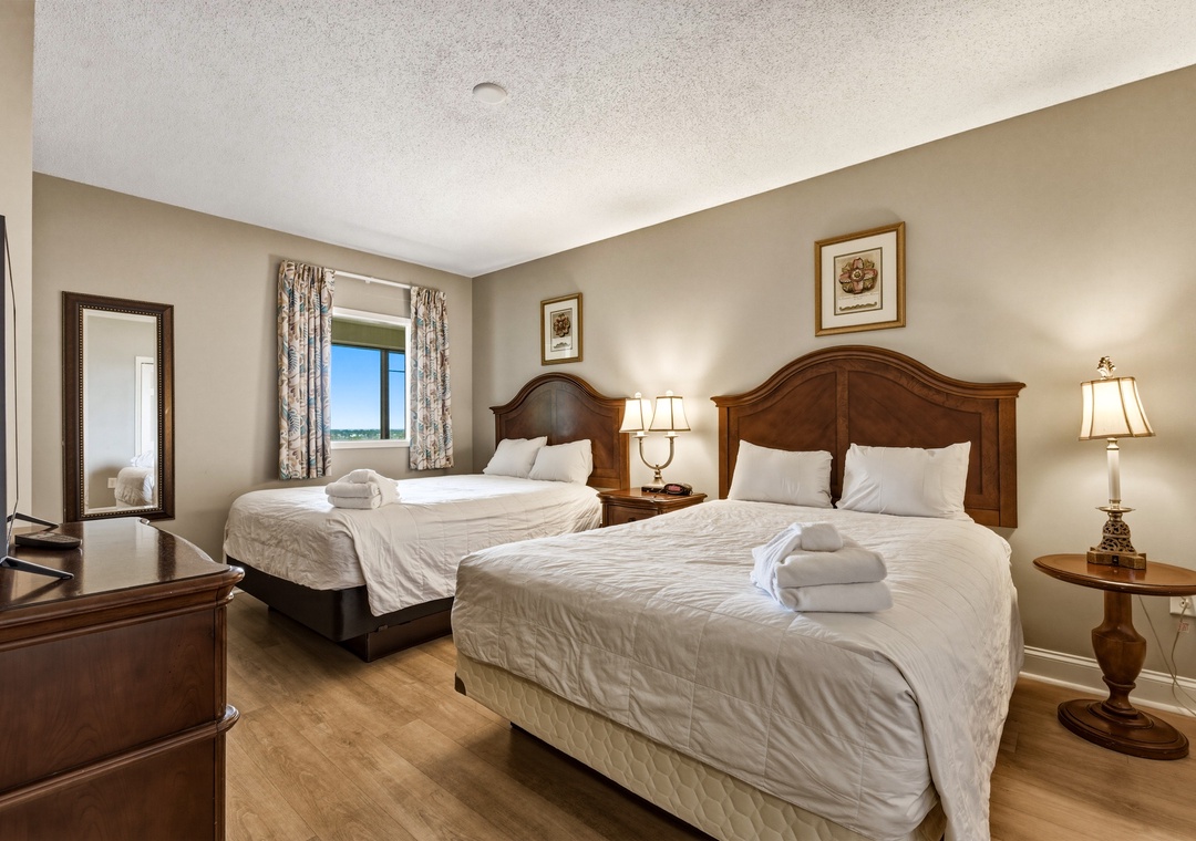 Second Bedroom- Two Queen Beds