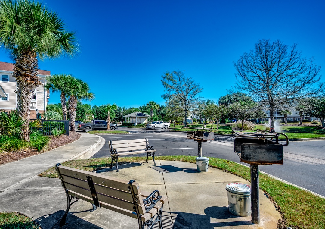Community BBQ & Grilling Area