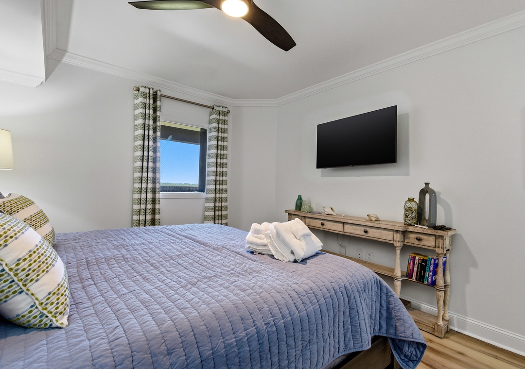 South Wind 1206 - Second Bedroom