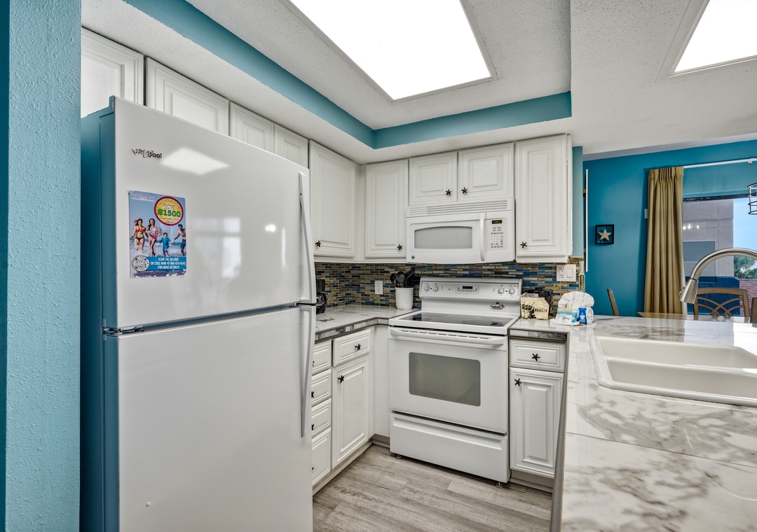 Beach Colony 210 - Kitchen