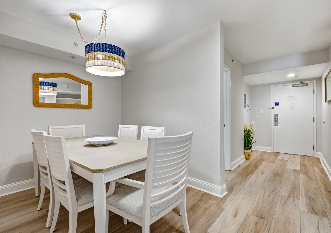 Bay View Resort 506 - Dining Area