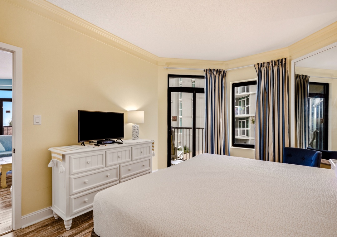 Beach Colony 210 - Primary Bedroom