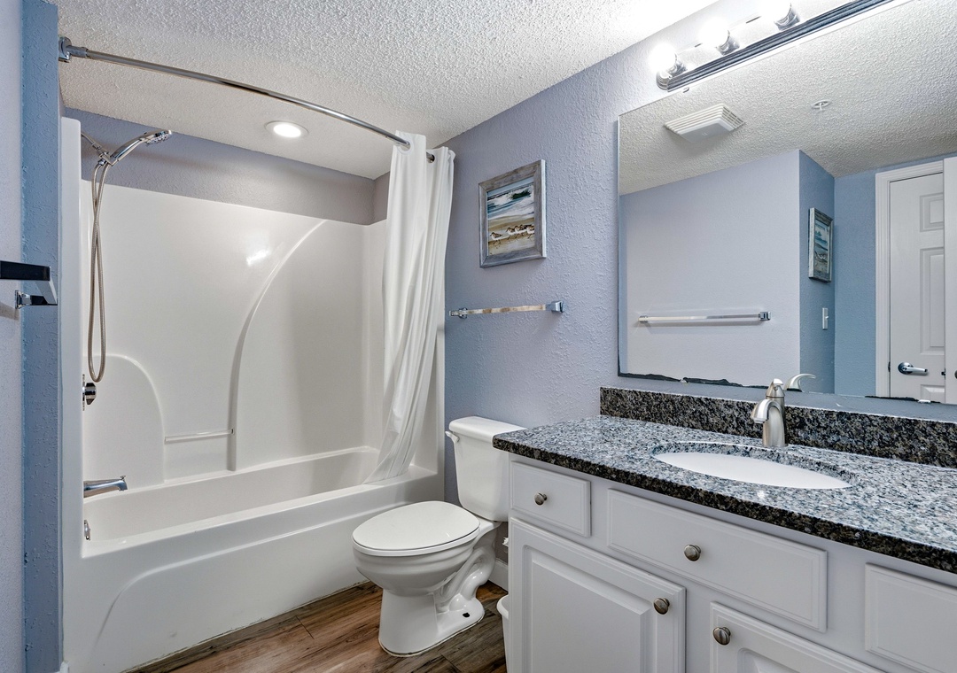 Grand Atlantic 1504 | Full Bathroom