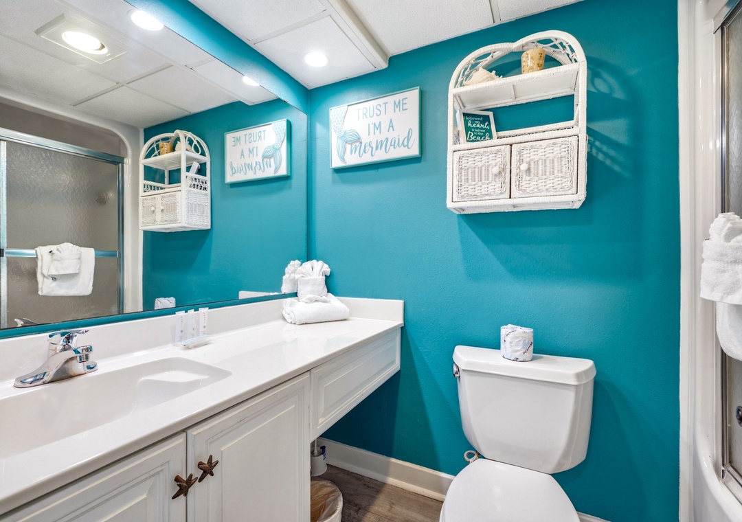 Beach Colony 210 - Secondary Bath