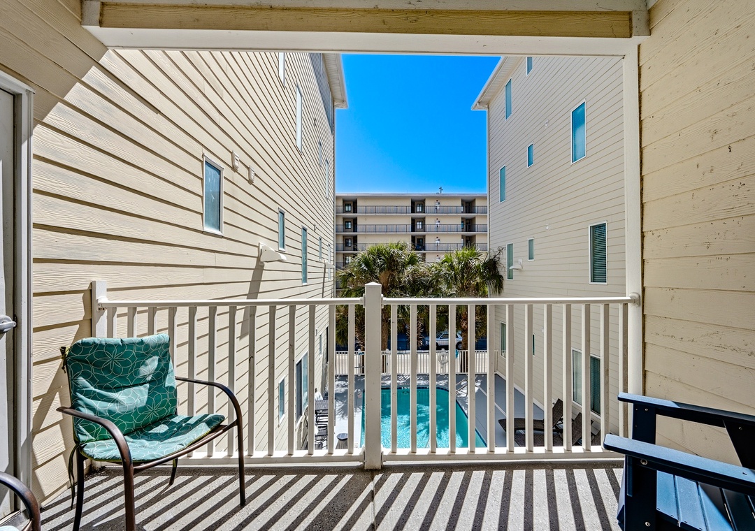 Ocean Breeze 2C | Balcony