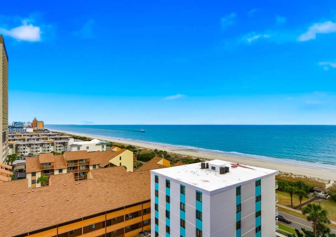 Oceanfront top deck — front-row seats to the Atlantic!