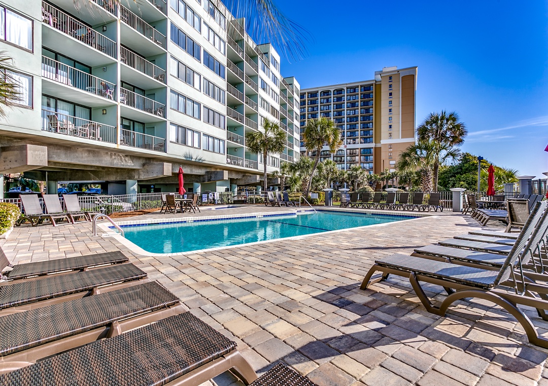 Carolina Dunes pool deck