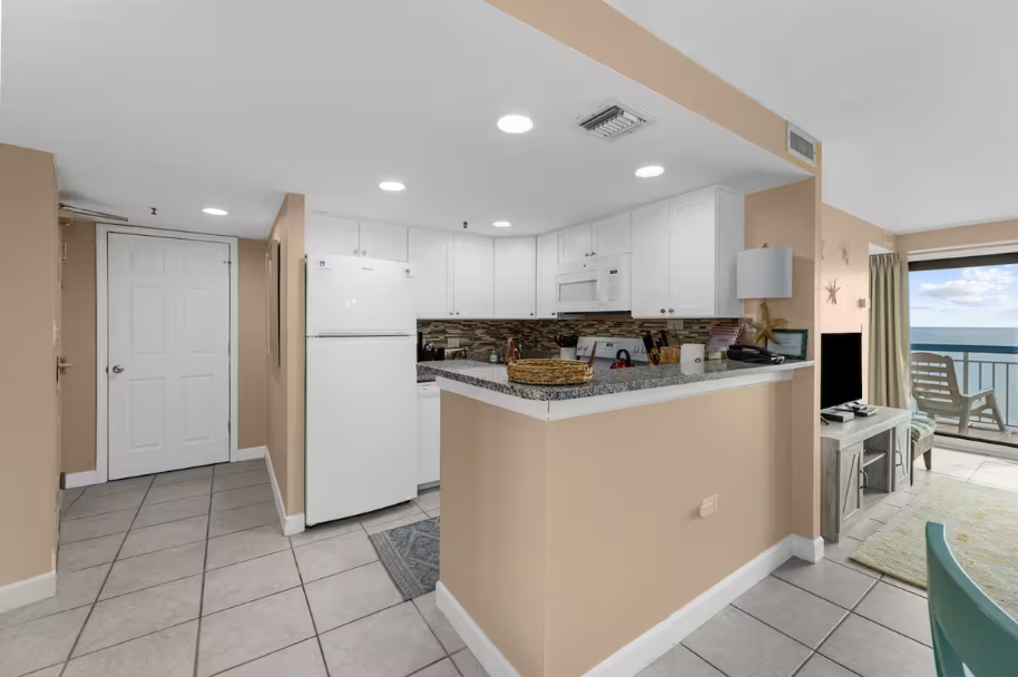 Forest Dunes 1010 - Kitchen