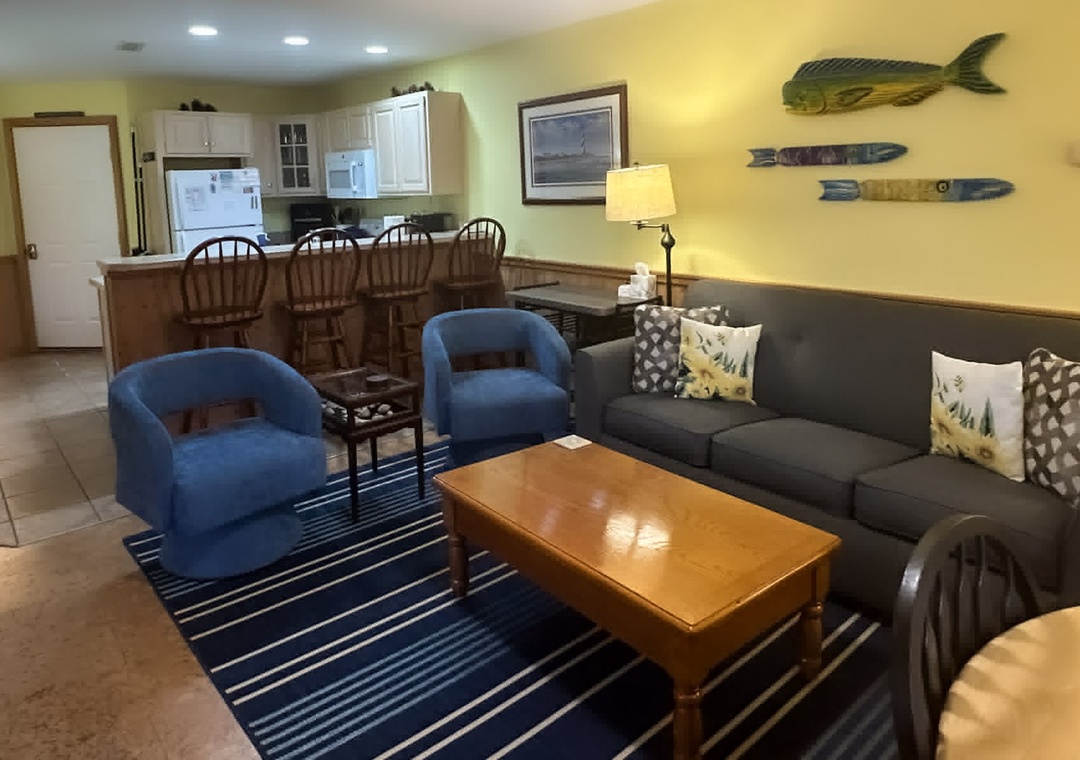 Living Area (alternate view)