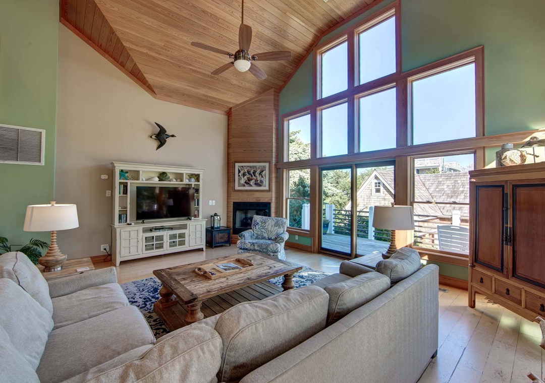 It's Five O'Clock Here | Mid Level Living Area