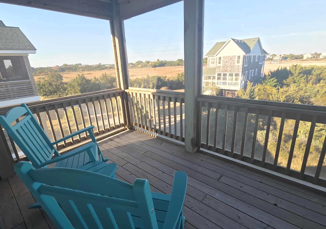 Screened Porch off Living Area