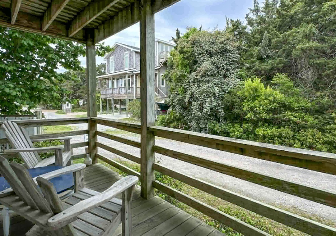 Side Deck, First Floor