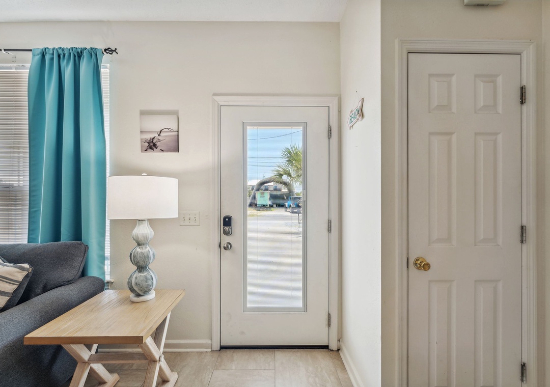 Beach Walkers - Two Bedroom - Pet and Family Friendly! | Photo 2