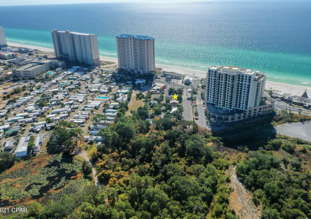 Summer Haven - Three Bdrm - Steps to the Beach! | Photo 2