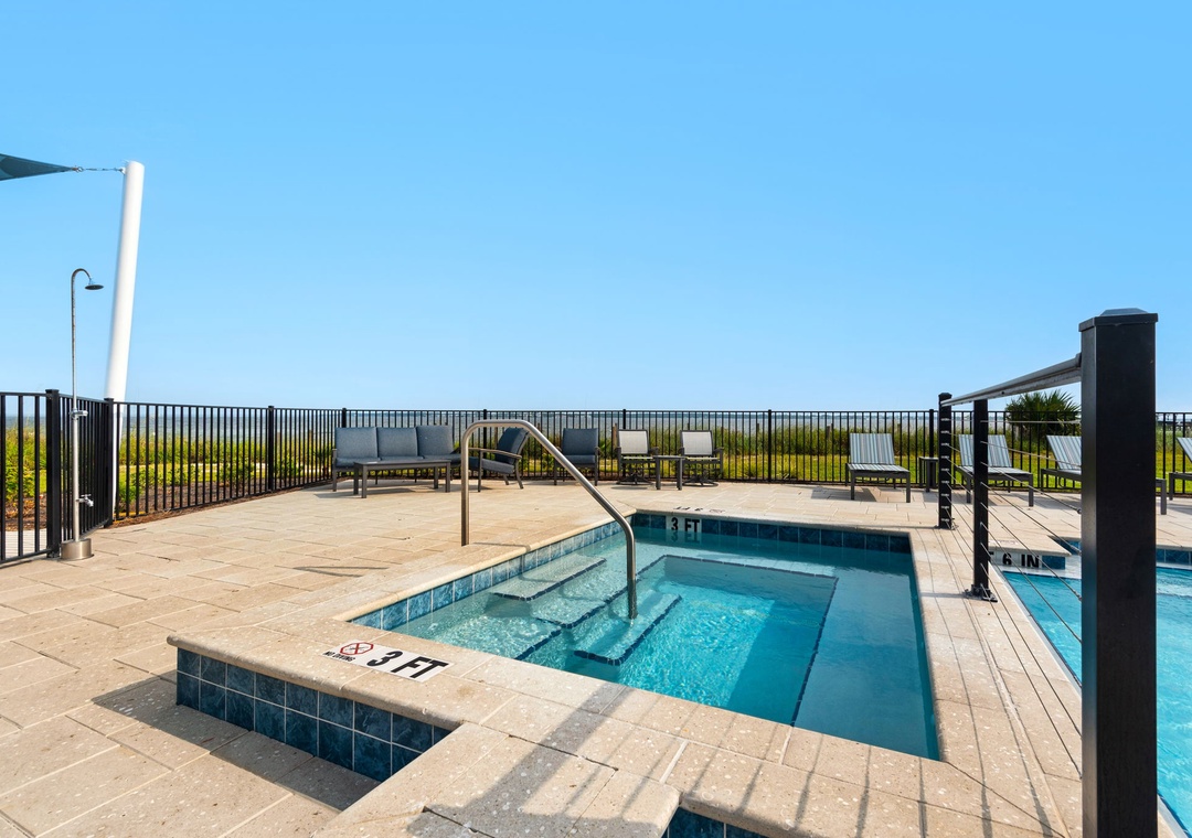 San De Luna hot tub