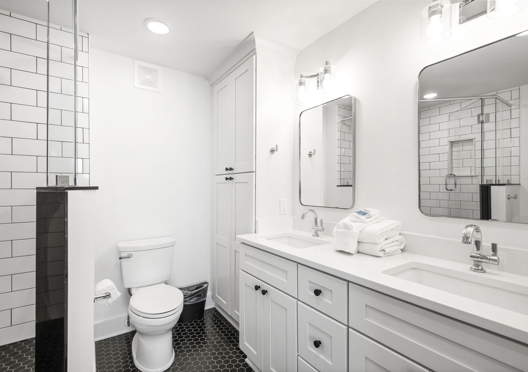 Primary ensuite bathroom