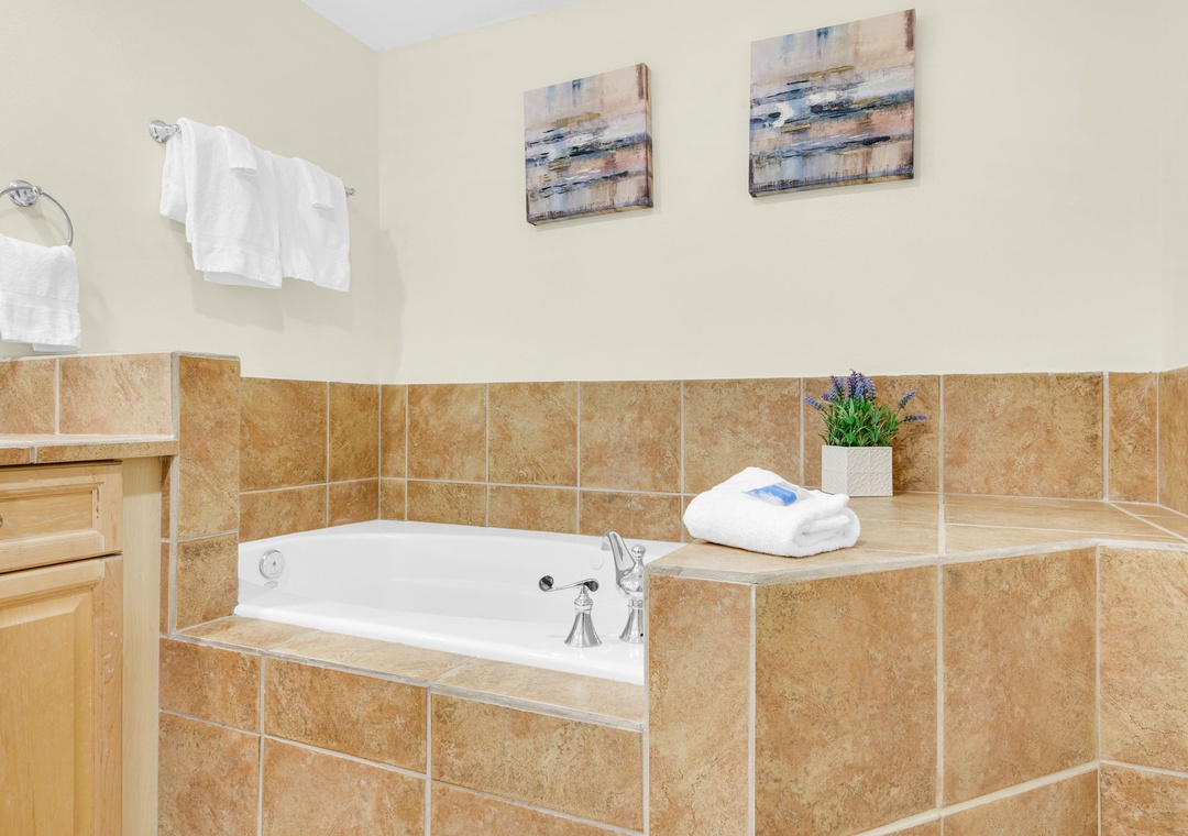 Primary ensuite bathroom