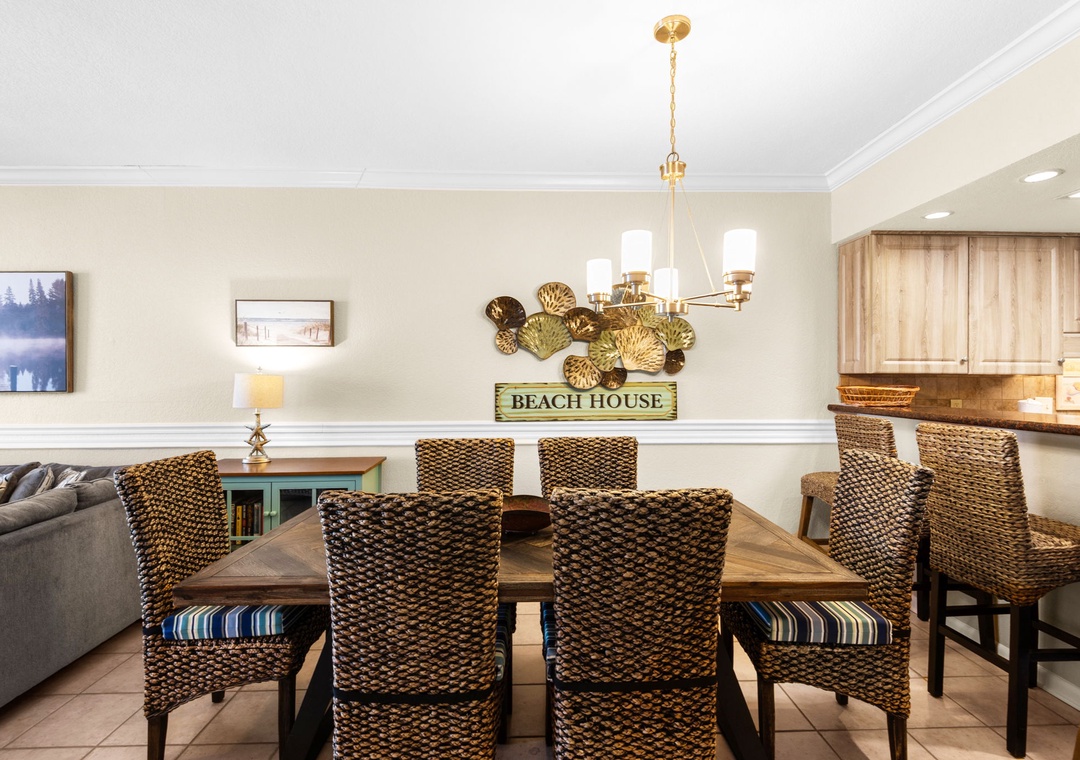 Seating for six at the dining table