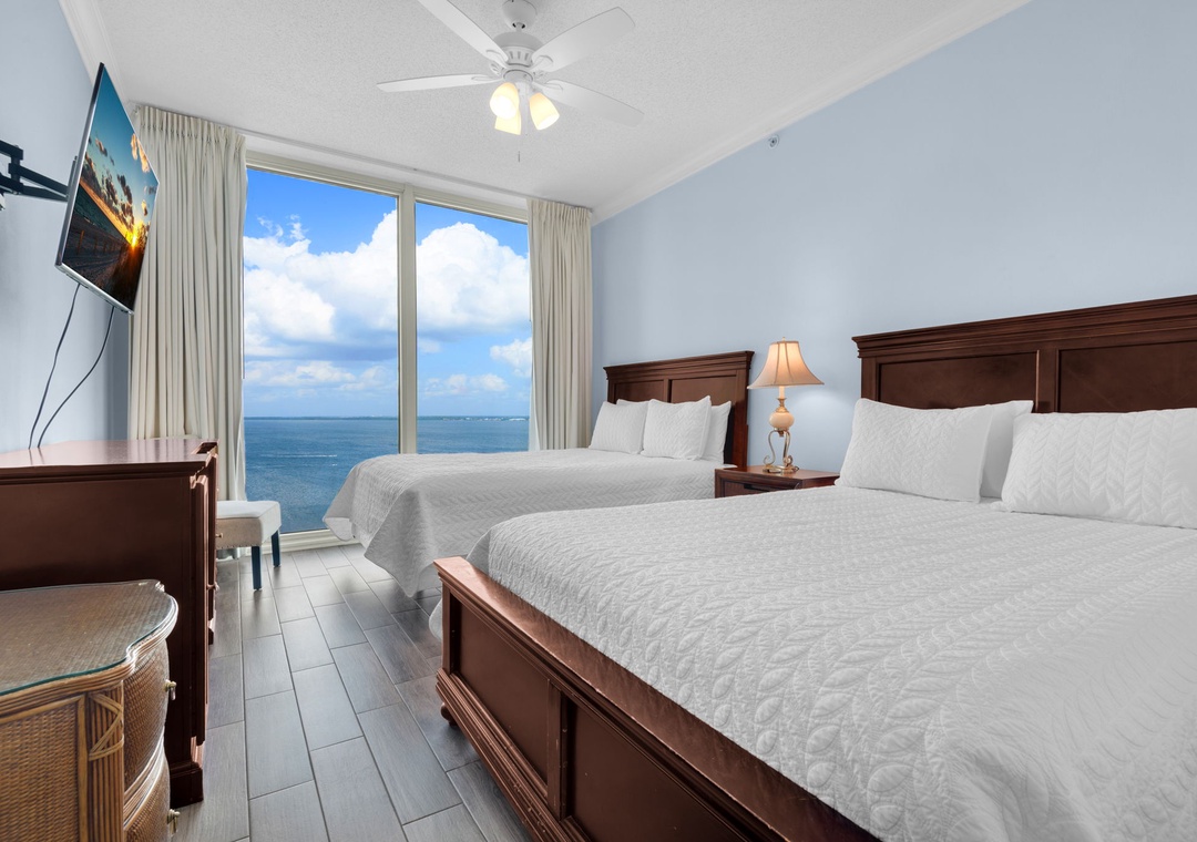 Guest bedroom 2