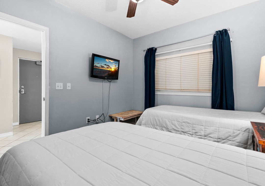 Guest bedroom with two twin beds