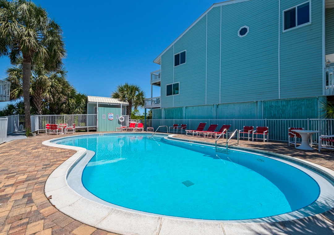 Community outdoor pool
