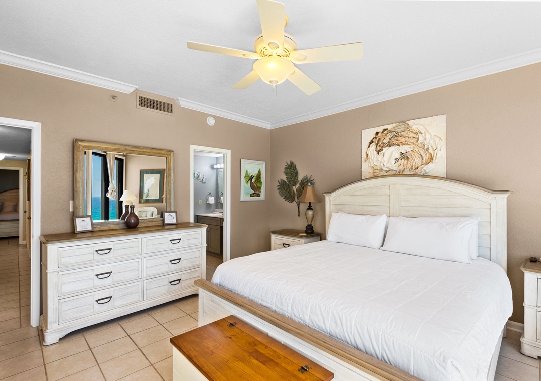 King bed in the primary suite