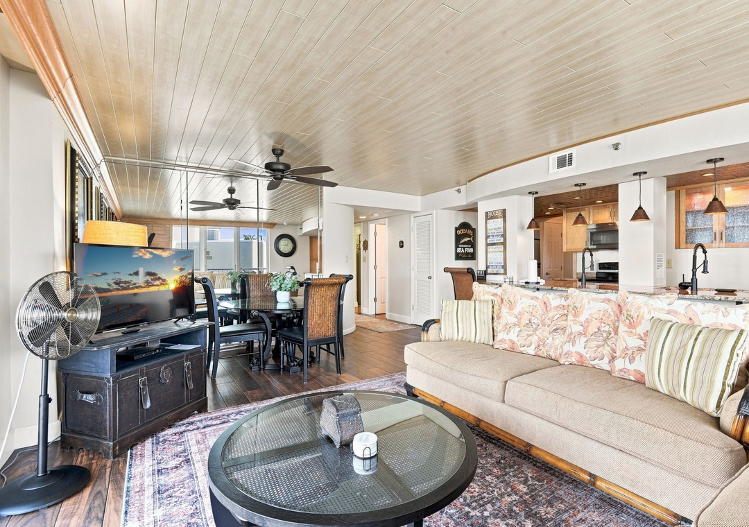 Living and dining space