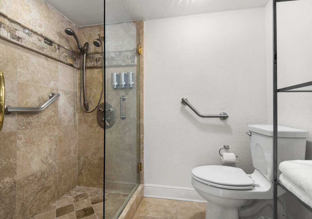 Guest bathroom 1 with walk-in shower