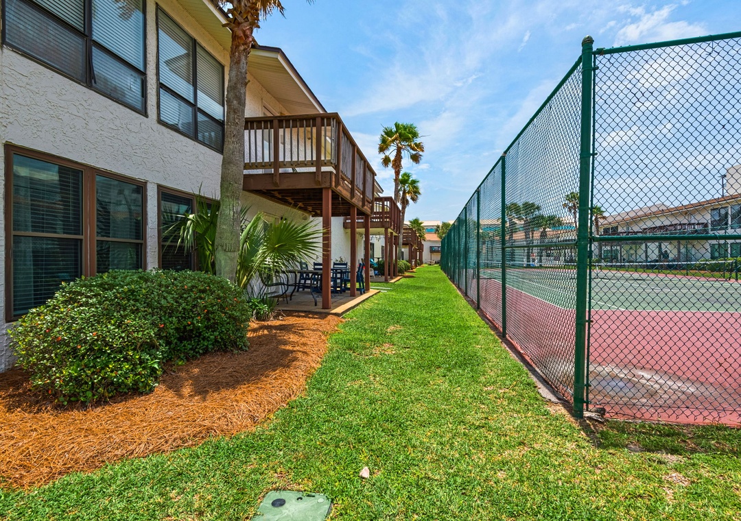 Tennis courts right outside the patio