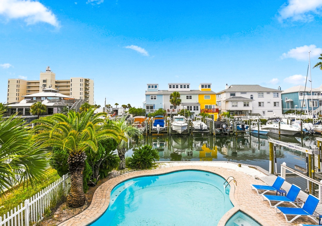 Views of the pool and canal