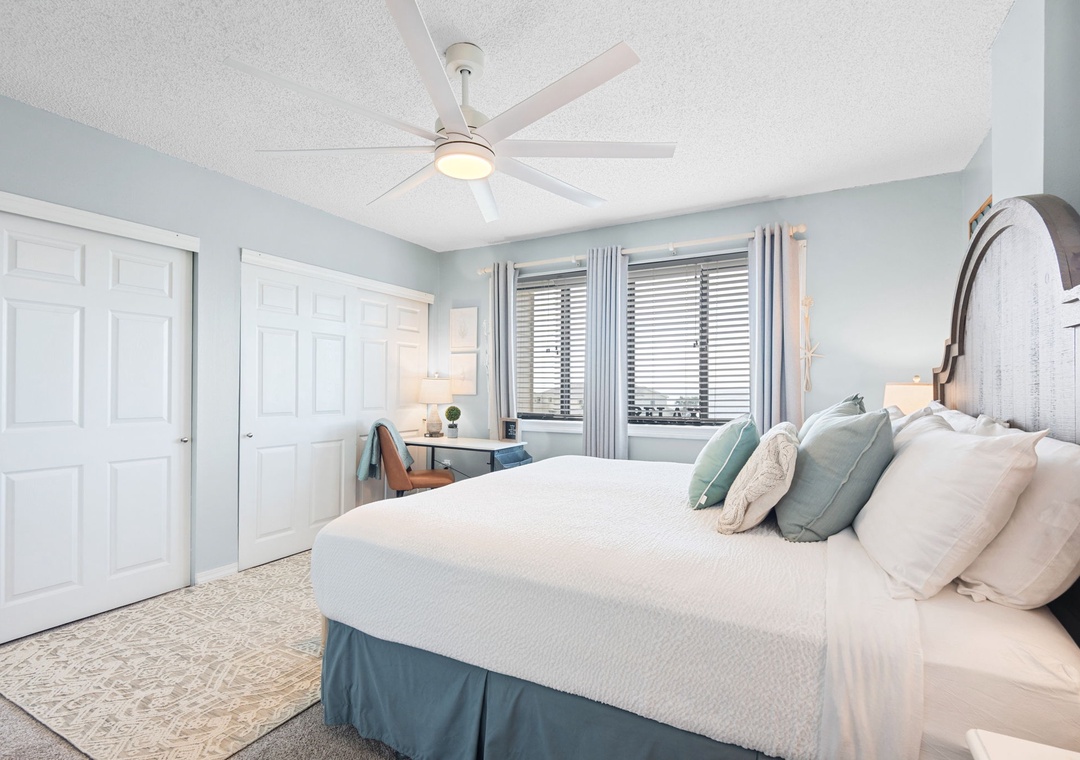 Bedroom 2 with King Bed