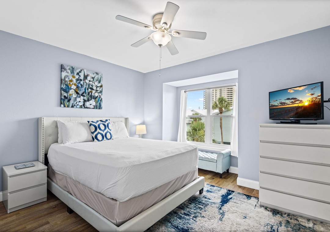 Guest bedroom