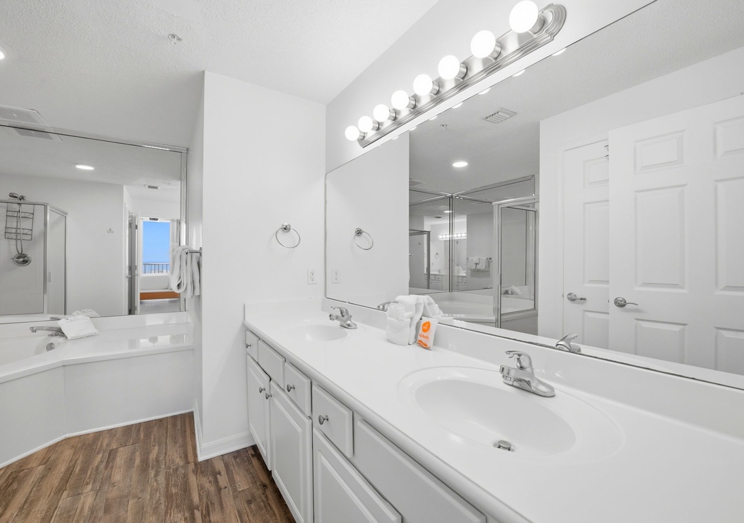 Primary ensuite bathroom